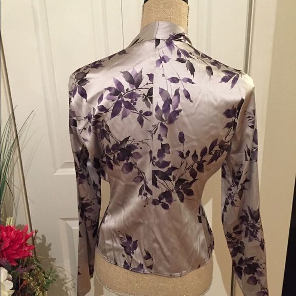 NWT Linda Allard Ellen Tracey Luxurious Silk Lilac Floral Wrap Top Blouse 12 P - Picture 5 of 10